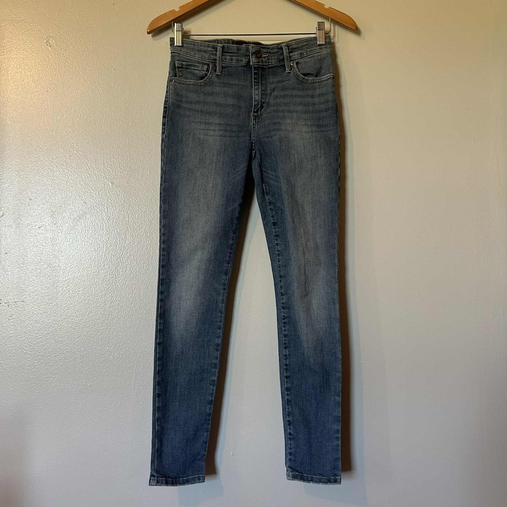 LUCKY BRAND Women's Skinny Jeans in Dark Blue